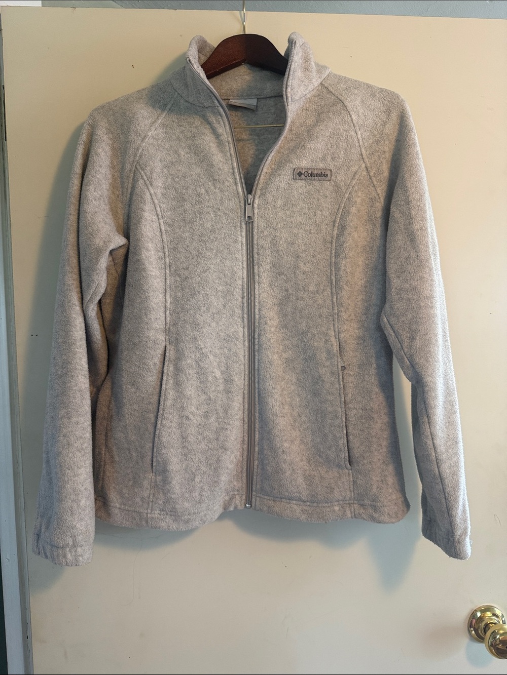 Columbia Women’s Light Grey Fleece Zip-Up Jacket Sz Medium